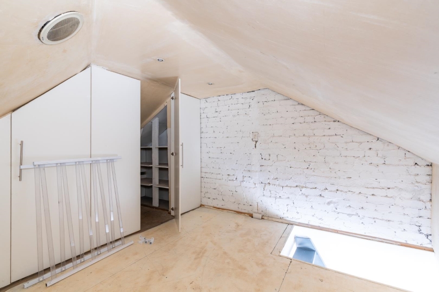 1 Bedroom Property for Sale in Green Point Western Cape